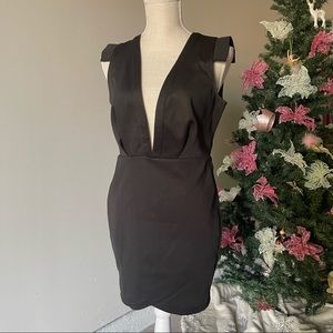 Xtaren black dress